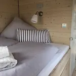 Hausboot Nordseeküste Hotel en barco *