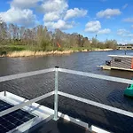 Hausboot Nordseekueste Båthotell Wilhelmshaven
