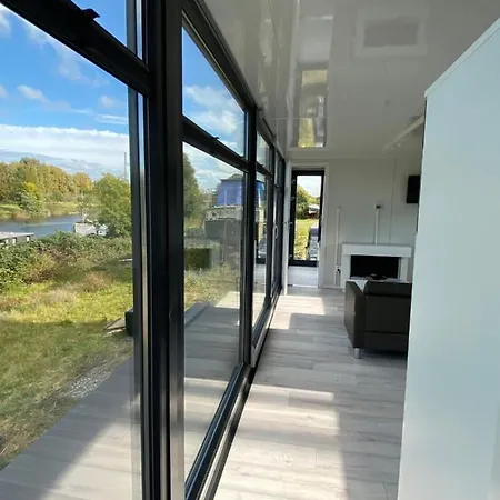 Hausboot Nordseekueste Bådhotel *