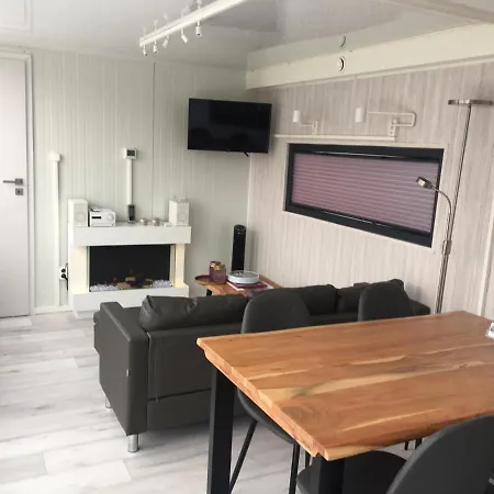 Hausboot Nordseekueste * 빌헬름스하펜