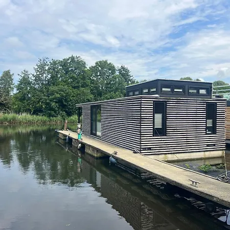 Hausboot Nordseekueste Bådhotel Wilhelmshaven