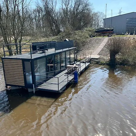 Hausboot Nordseekueste Bådhotel Wilhelmshaven
