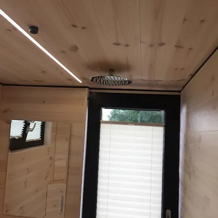 Hausboot Nordseekueste 보트호텔 빌헬름스하펜