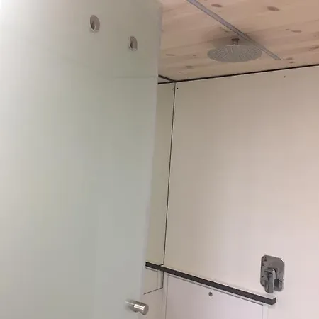 Hausboot Nordseekueste 보트호텔 빌헬름스하펜