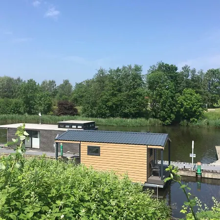 Hausboot Nordseekueste Bådhotel