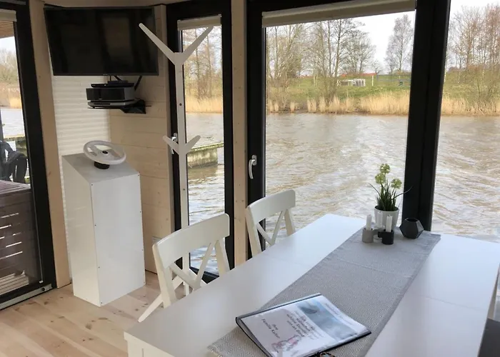 Ботель Hausboot Nordseekueste *