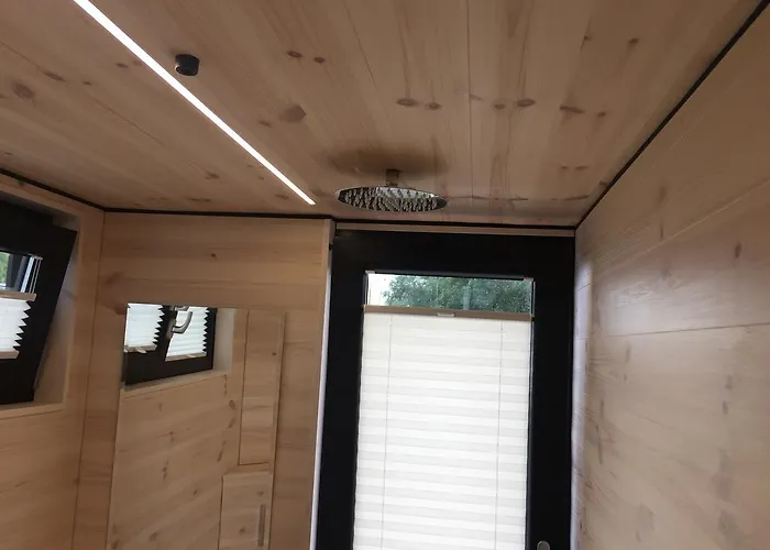 Hausboot Nordseekueste Ботель Вильгельмсхафен