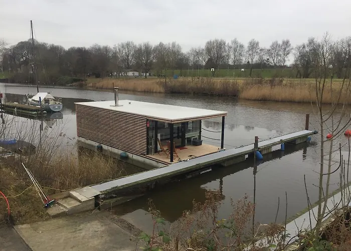 Ботель Hausboot Nordseekueste